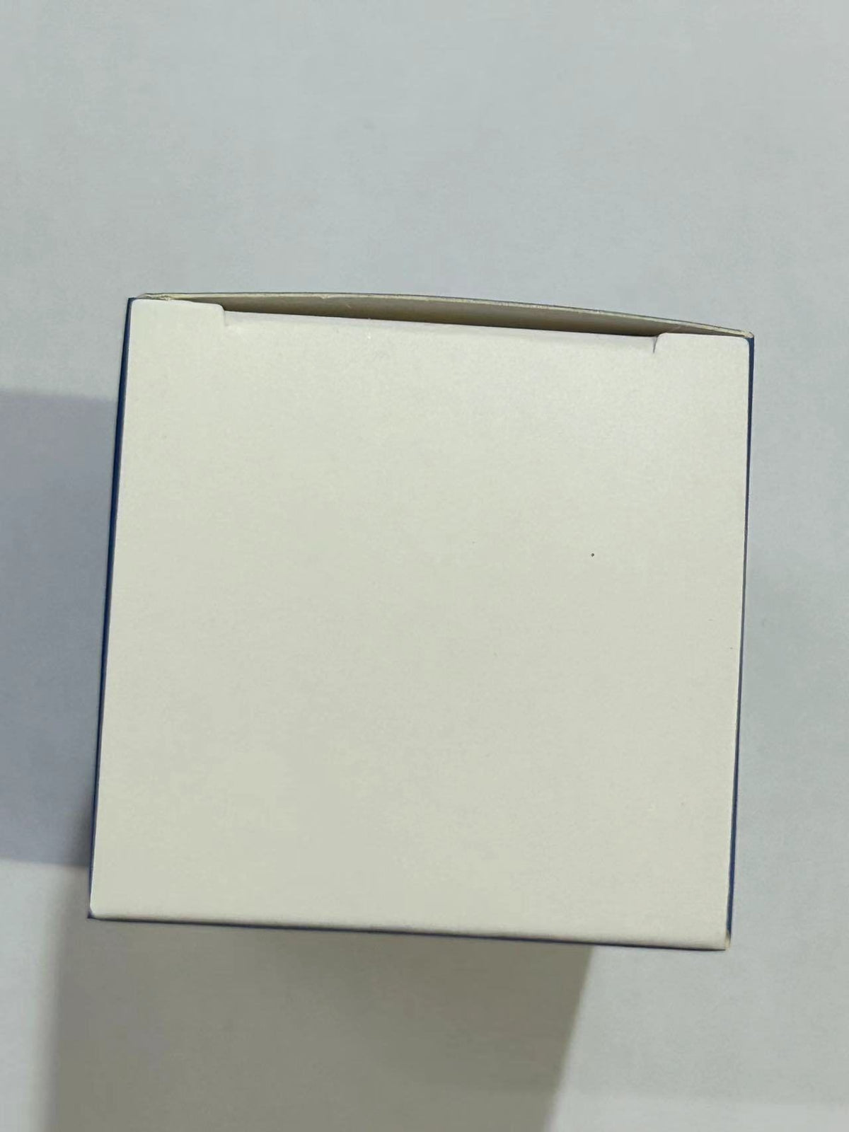 557656351